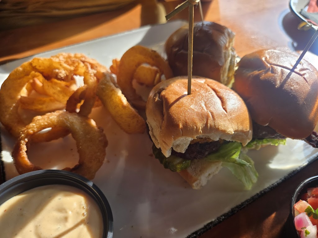 Tommys Tavern + Tap
