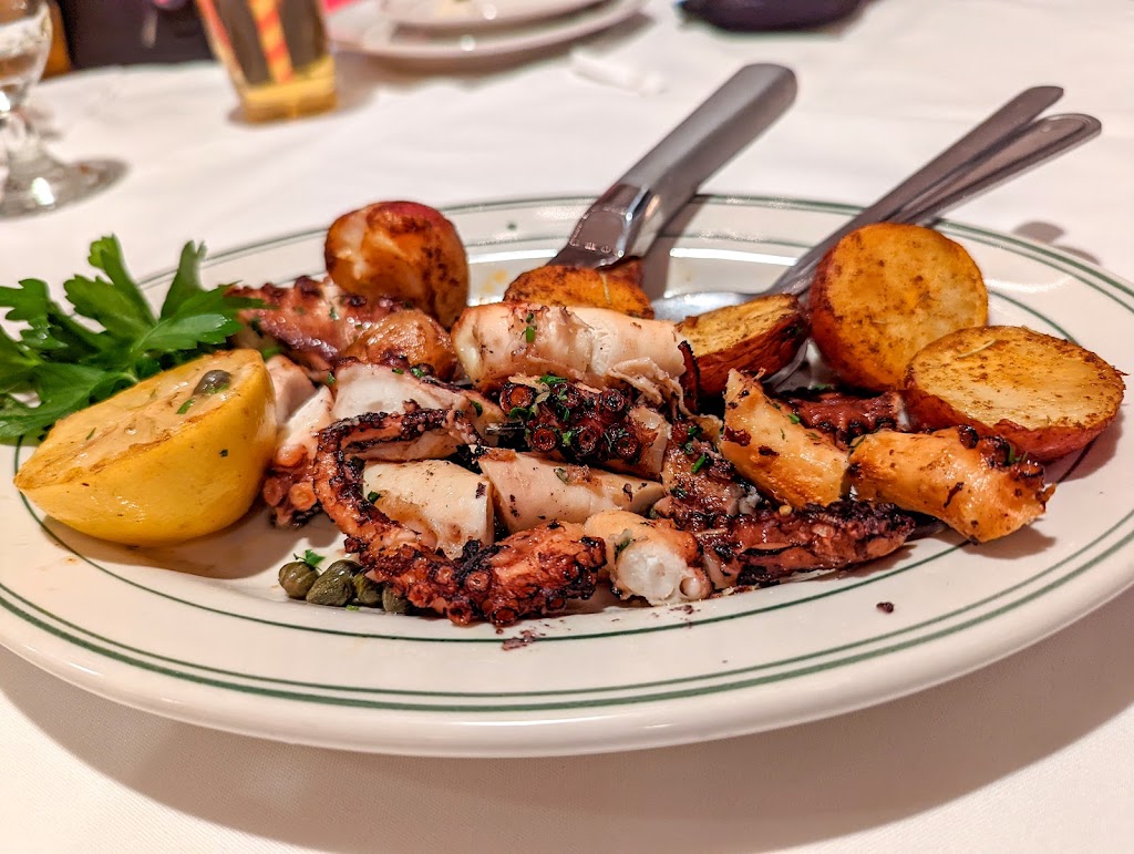 Tony's Di Napoli