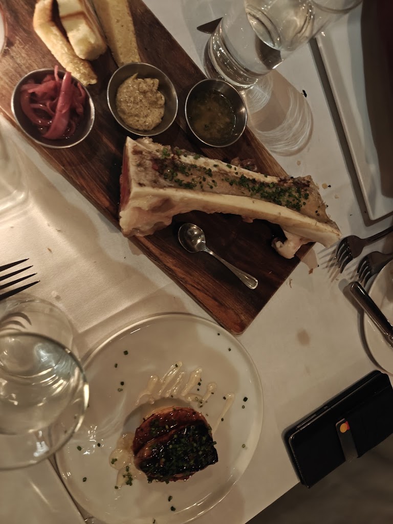 Troquet on South