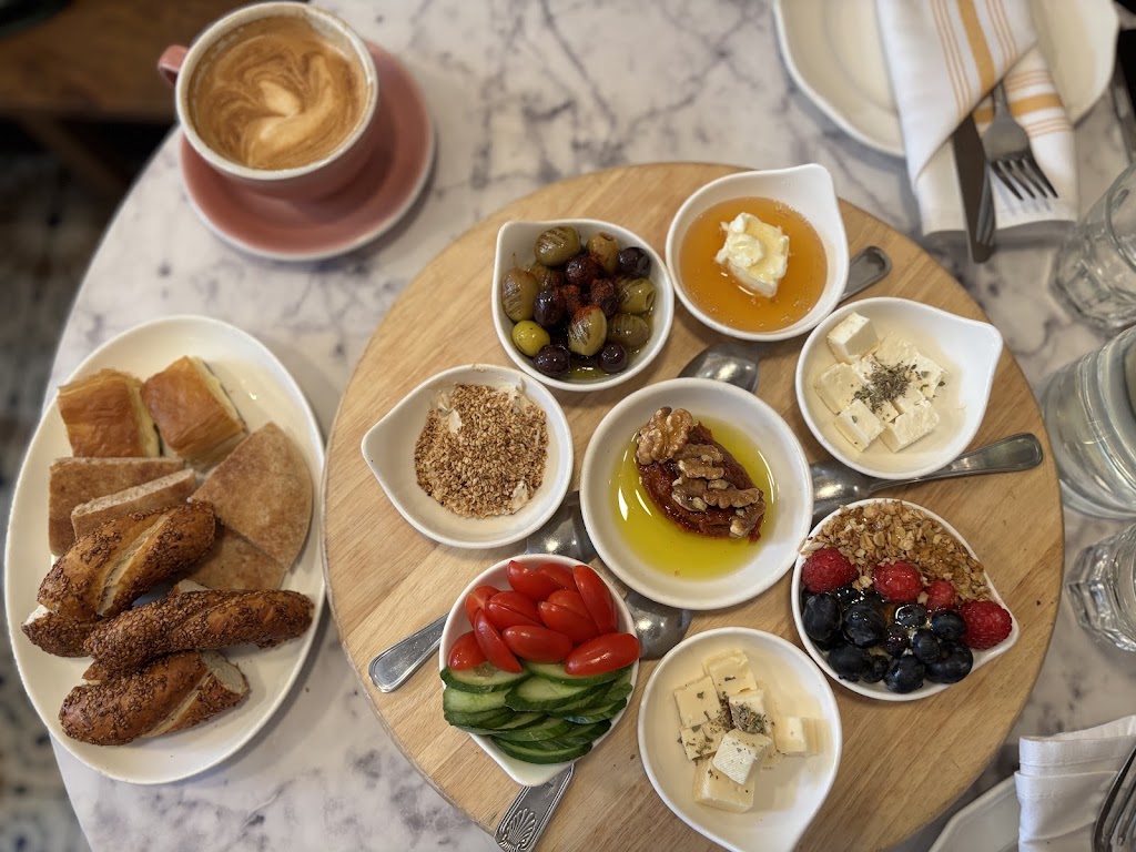 Troya Restaurant