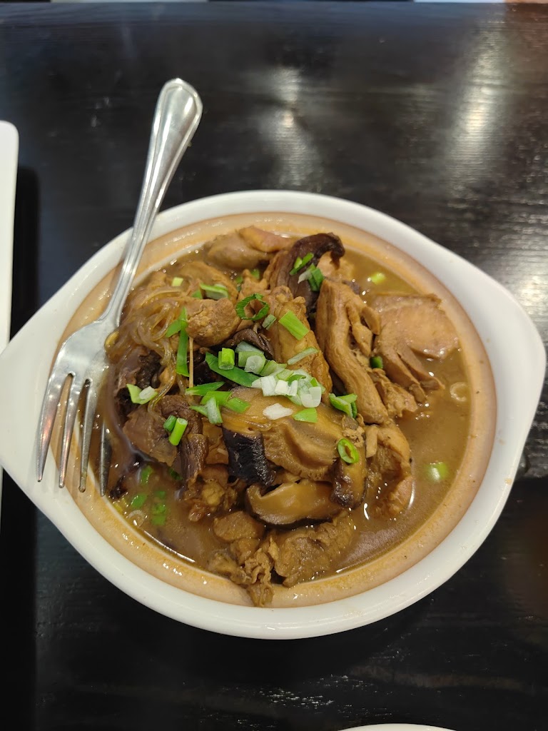 Tumi Dumpling House