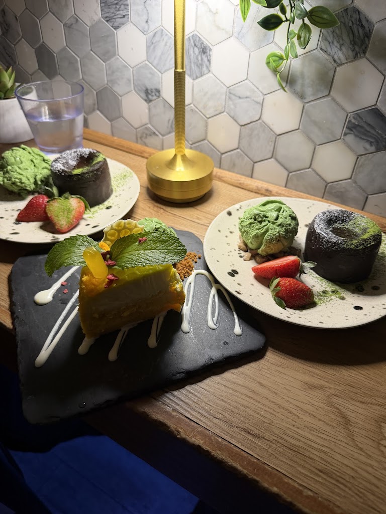 U :Dessert Story