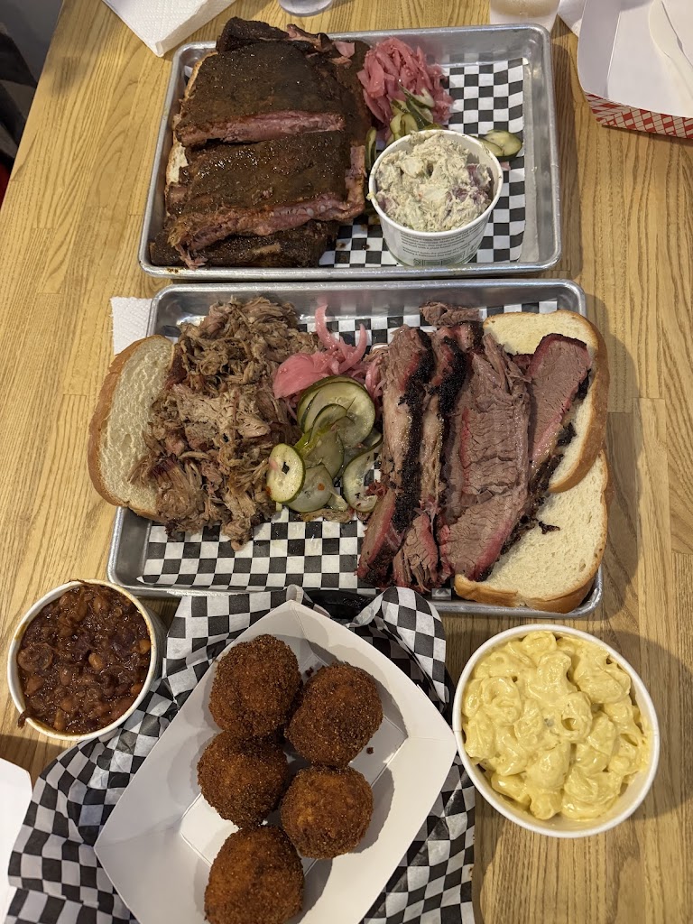 WOOD SHOP BBQ