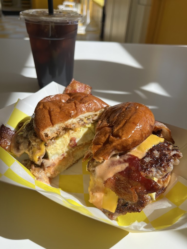 Yeanie's Burgers and Social - Dorchester