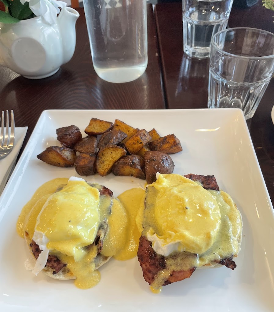 Yosi's Café