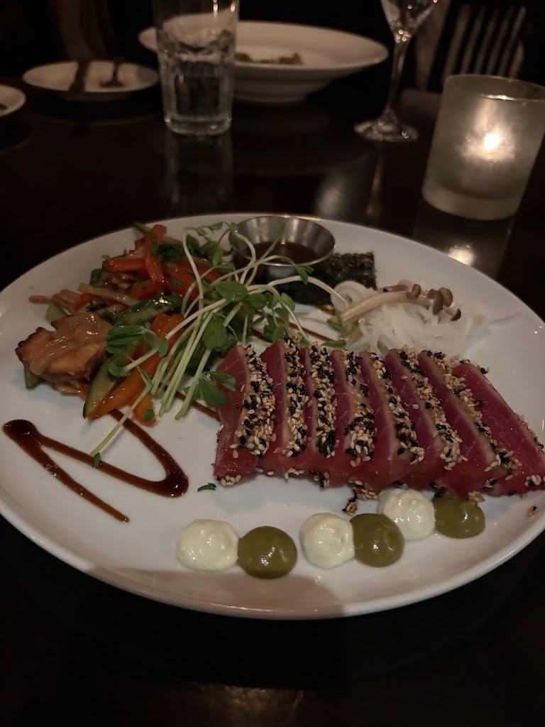 Zee Grill - Seafood & Oyster Bar