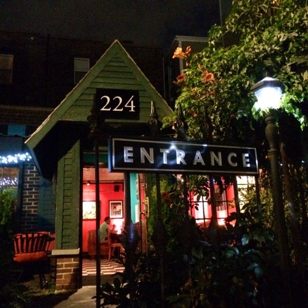 224 Boston – Italian Dining, Steaks, Seafood & Sunday Brunch