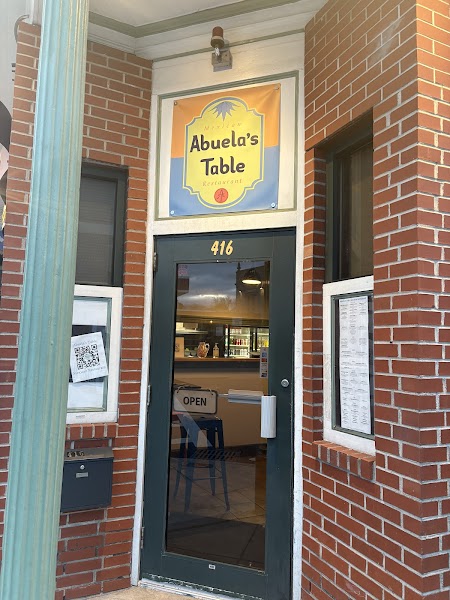 Abuela's Table