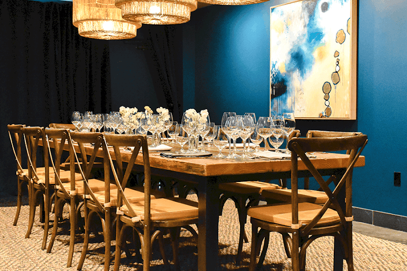 Anaviv's Table