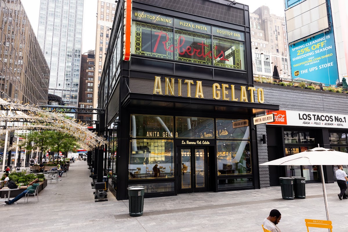 Anita La Mamma del Gelato