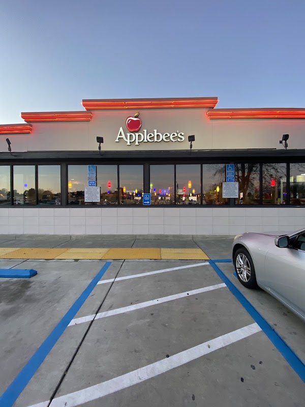 Applebee's Grill + Bar