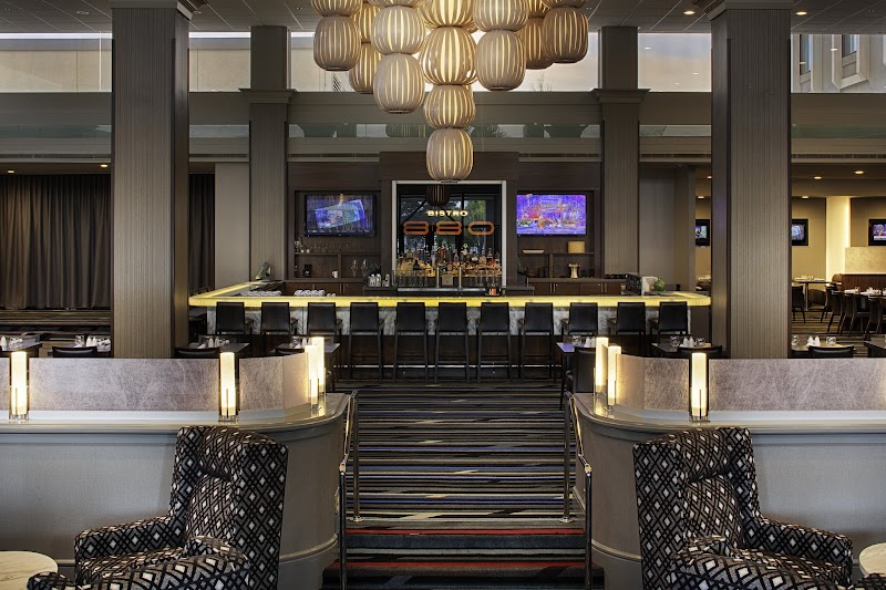 Bistro 880 & Bar