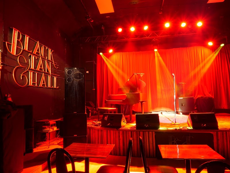 Black & Tan Hall
