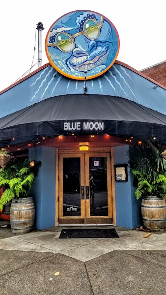 Blue Moon Tavern