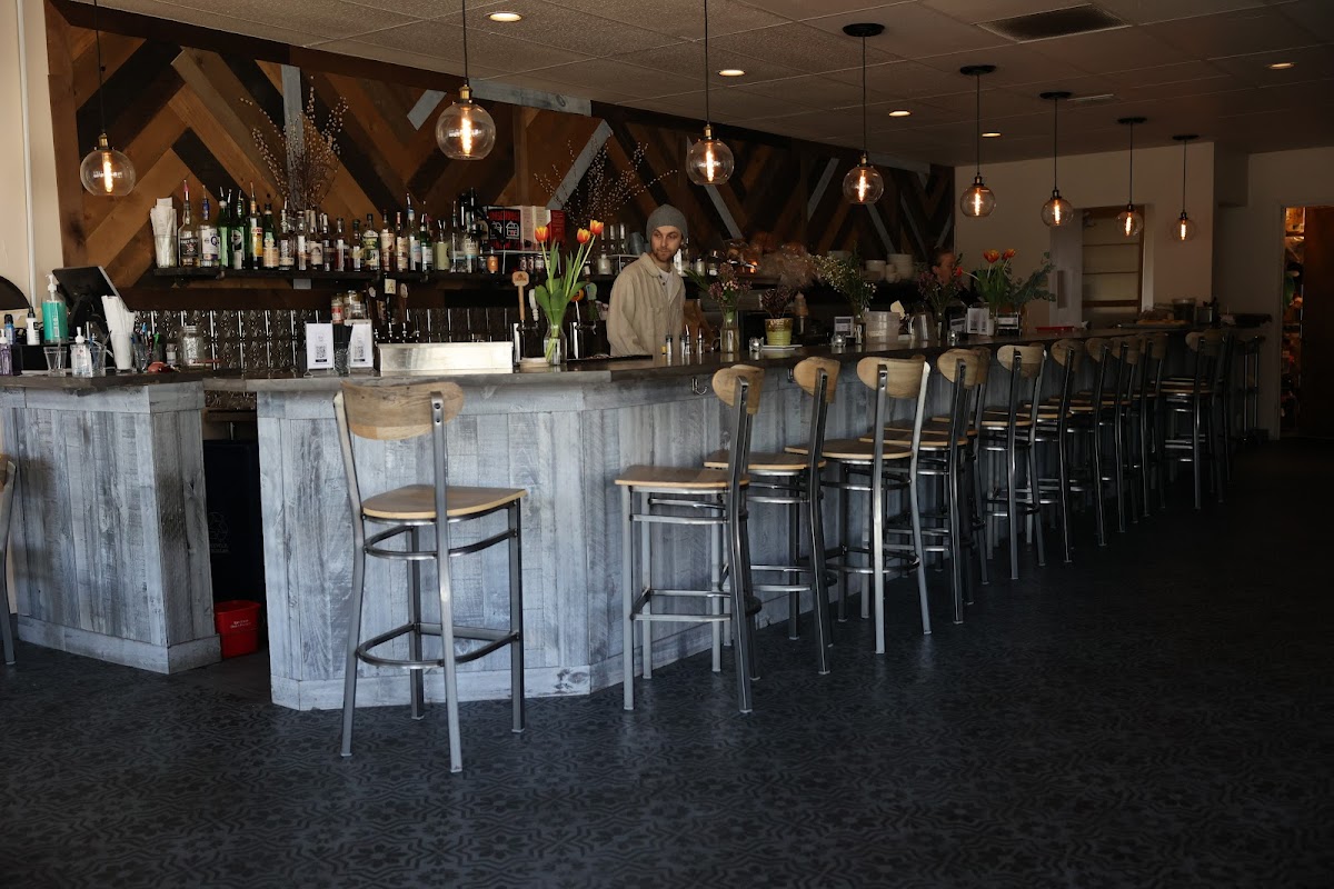 Box Bar