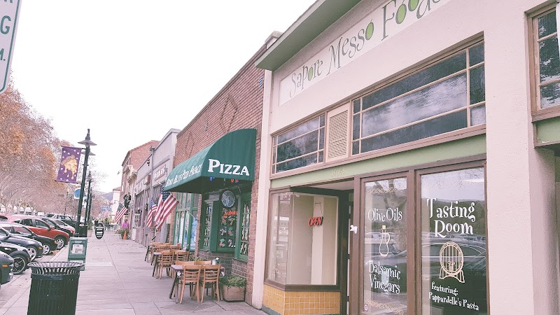 Bronco Billy's Pizza Palace