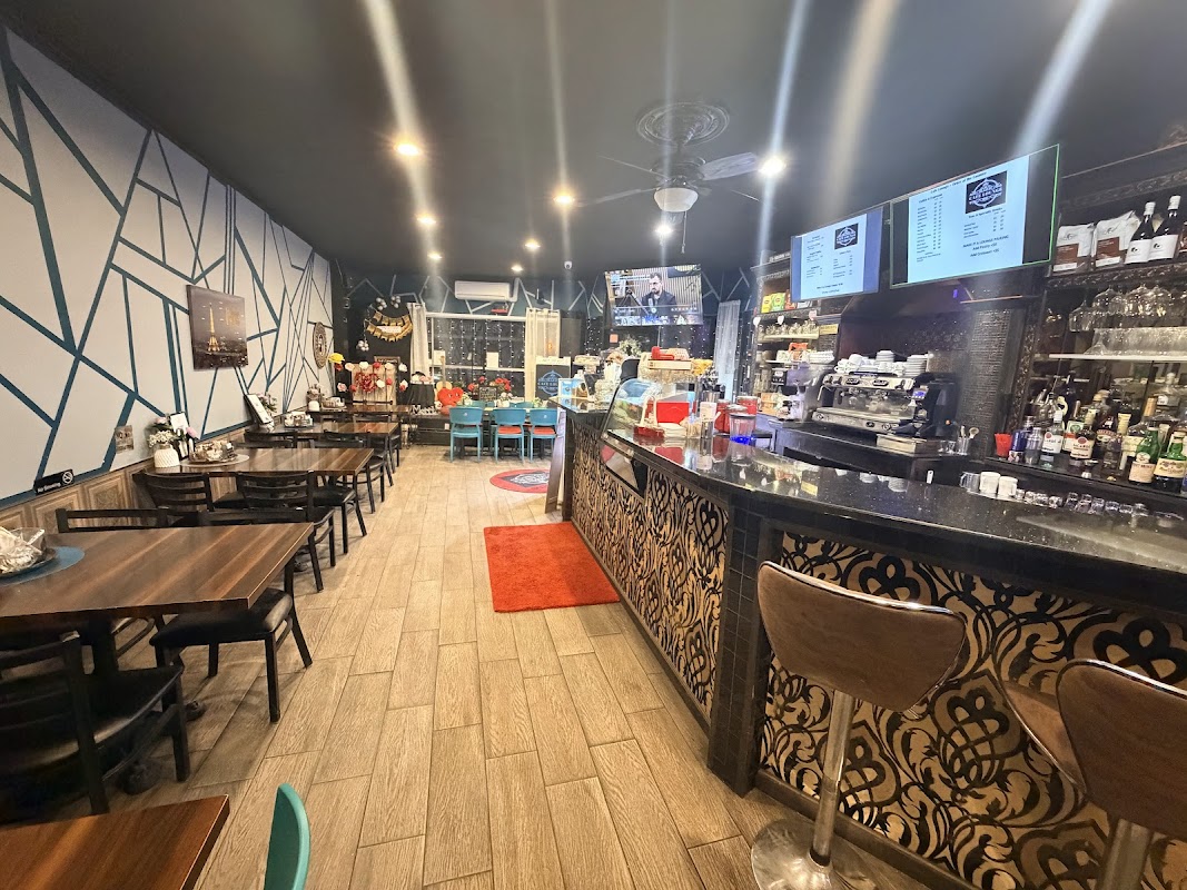 Cafe Lounge