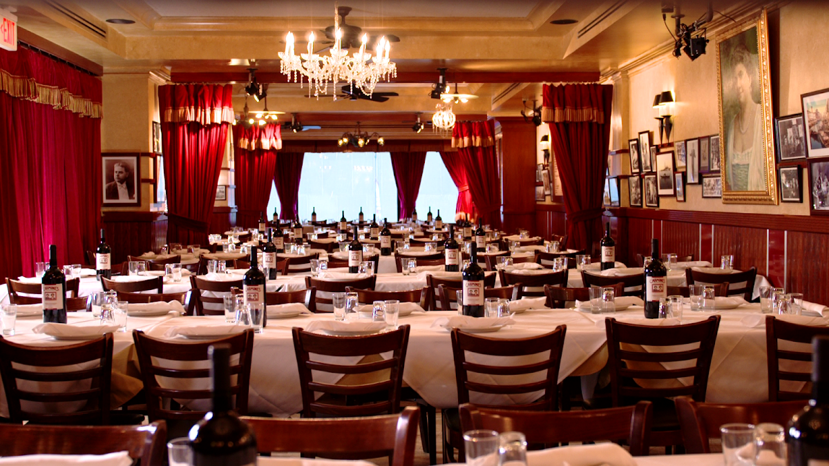 Carmine's - 44th Street - NYC