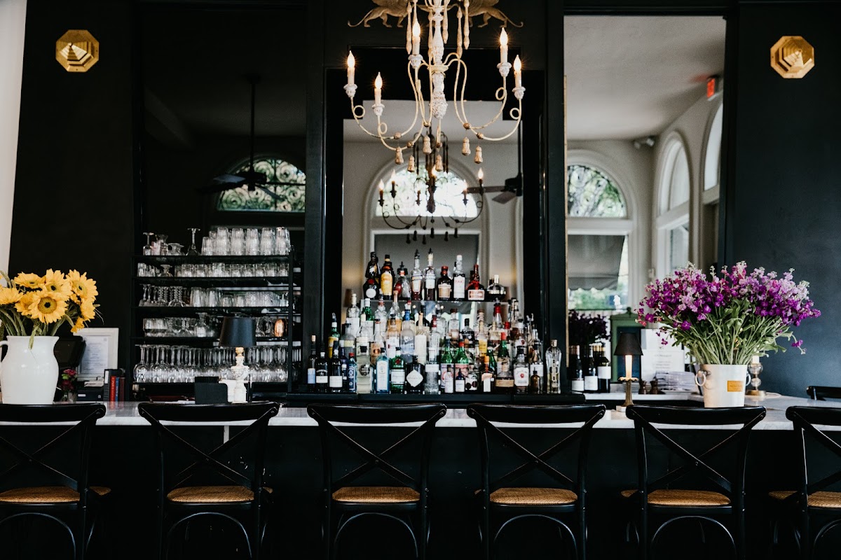 Chez Foushee Restaurant & Bar