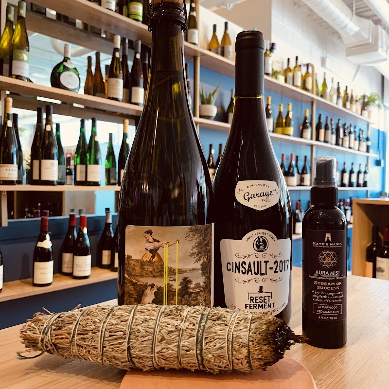 DECANTsf Bottle Shop & Bar