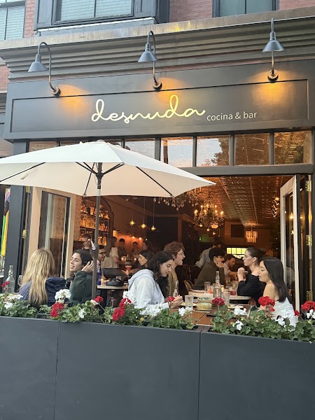 Desnuda cocina & bar
