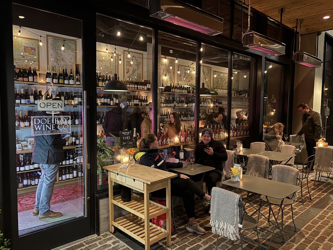 Doe Bay Wine Co. Phinney Ridge
