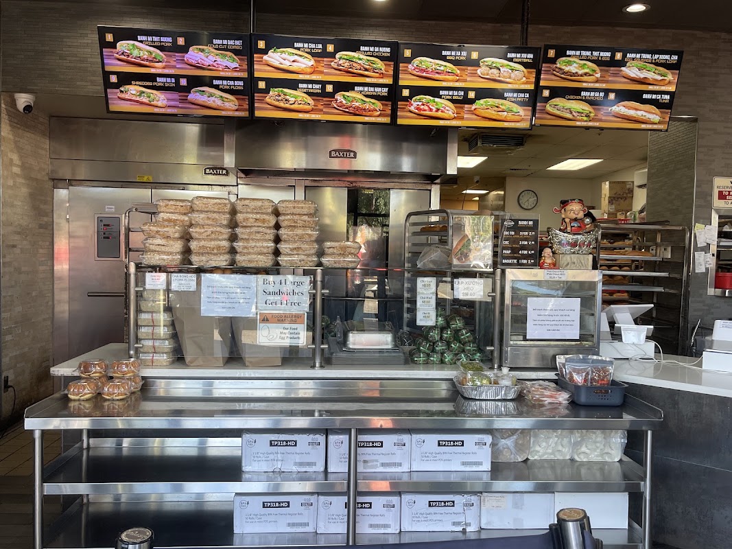 Duc Huong Sandwiches