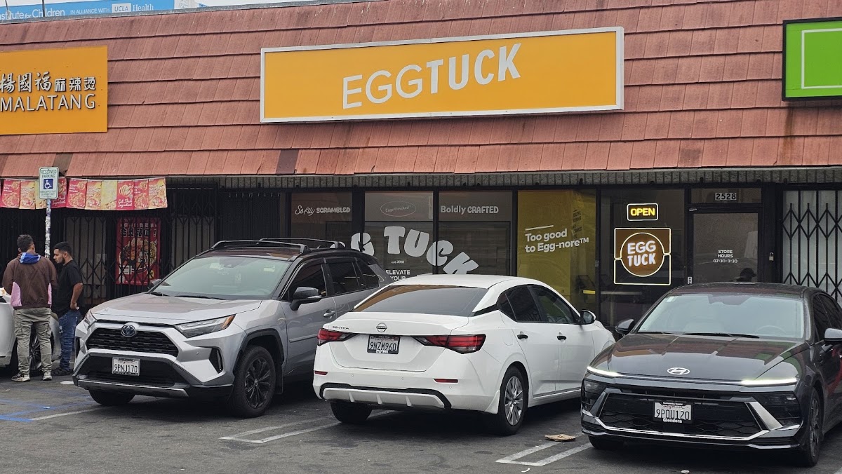 Egg Tuck