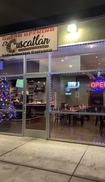 El Cuscatlan Restaurant