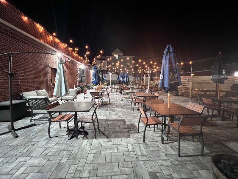 El Paisa Restaurant Bar and Patio