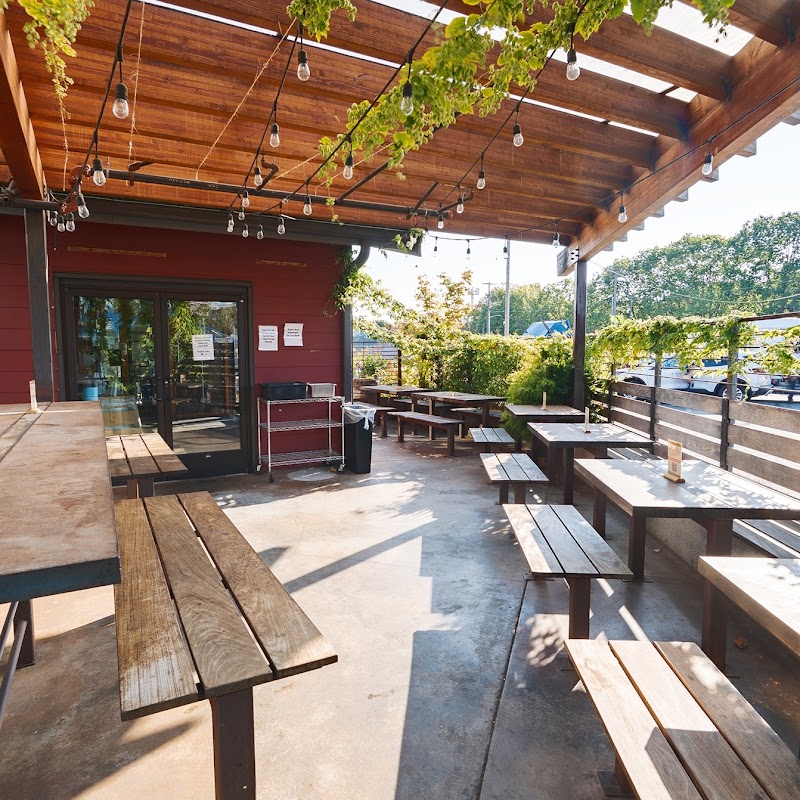Elliott Bay Brewing - Lake City
