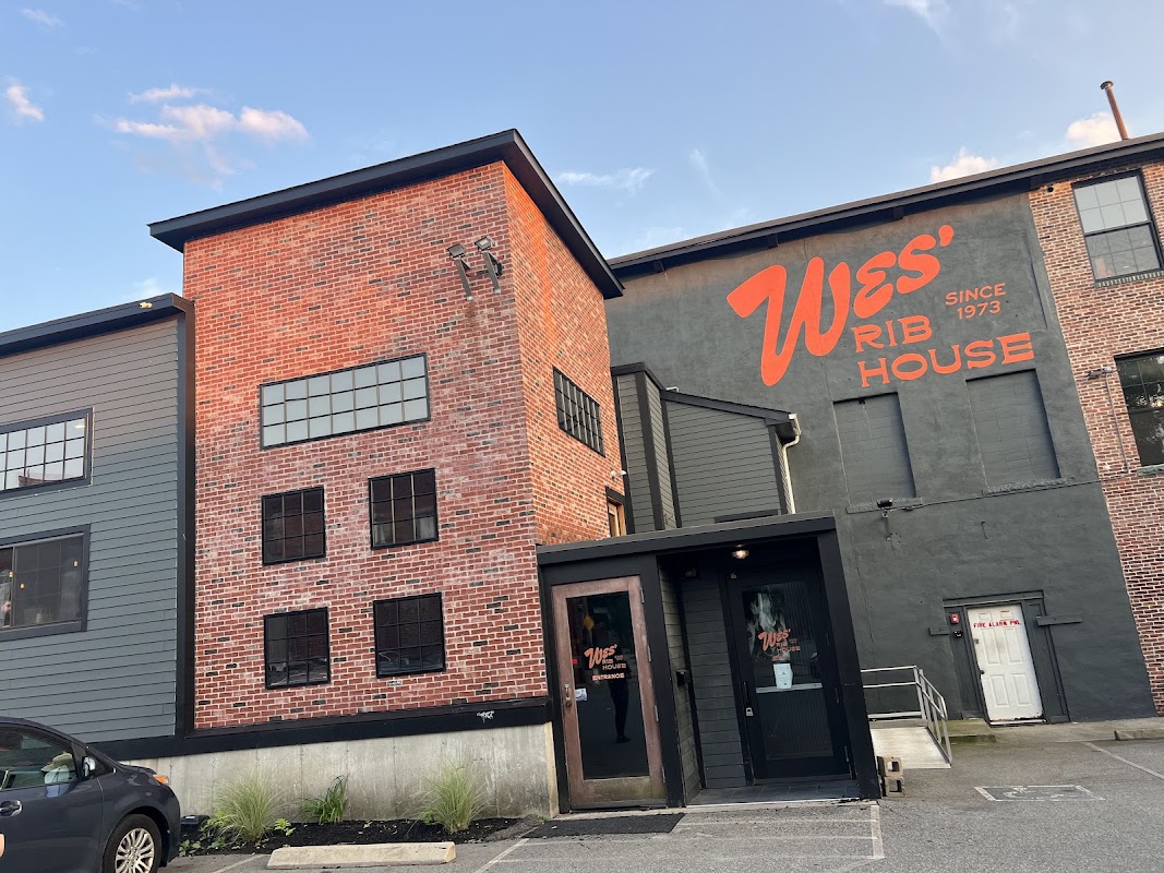 Fire & Flavor Smokehouse