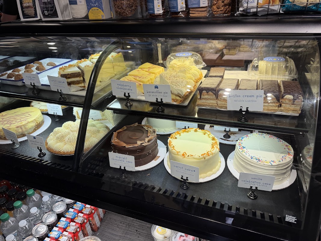Flour Bakery + Cafe