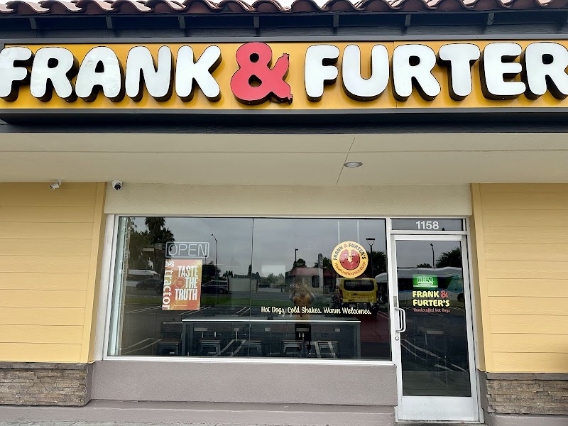 Frank & Furter’s Handcrafted Hot Dogs