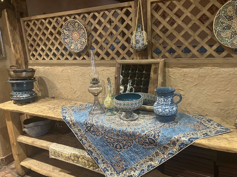 Gilaneh Restaurant