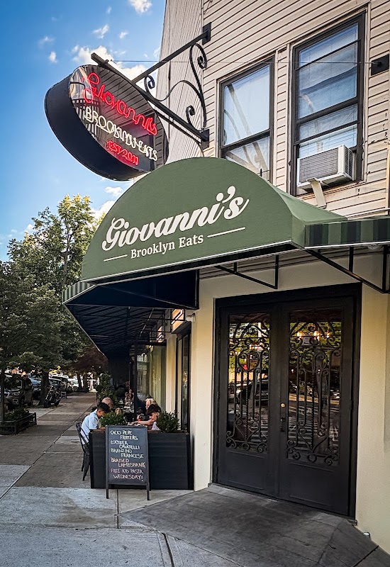 Giovanni's Brooklyn Eats