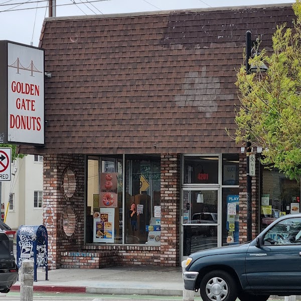 Golden Gate Donuts