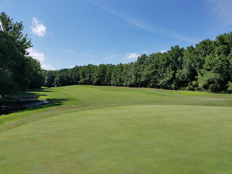 Grand Oaks Country Club