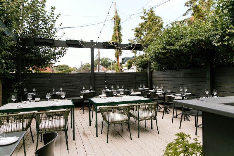 Henry's Restaurant