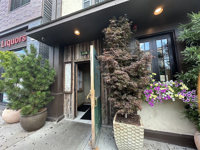 Hunter's Kitchen and Bar