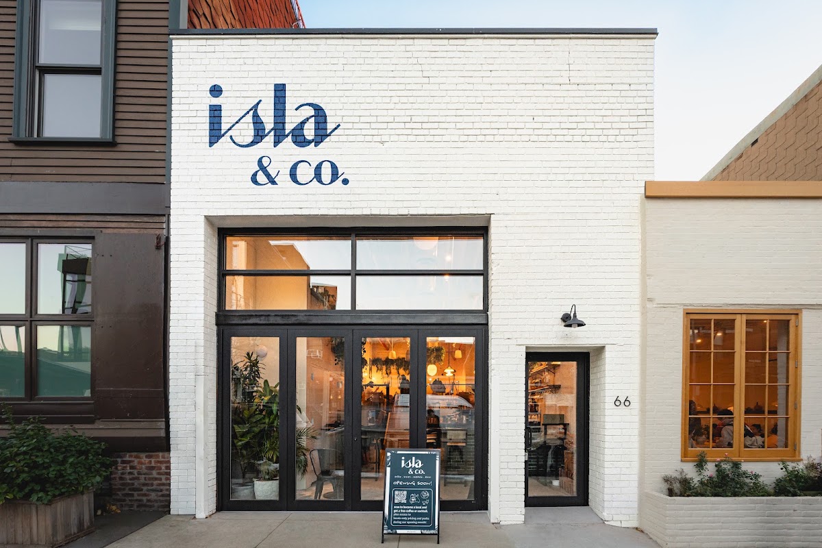 Isla & Co - Williamsburg