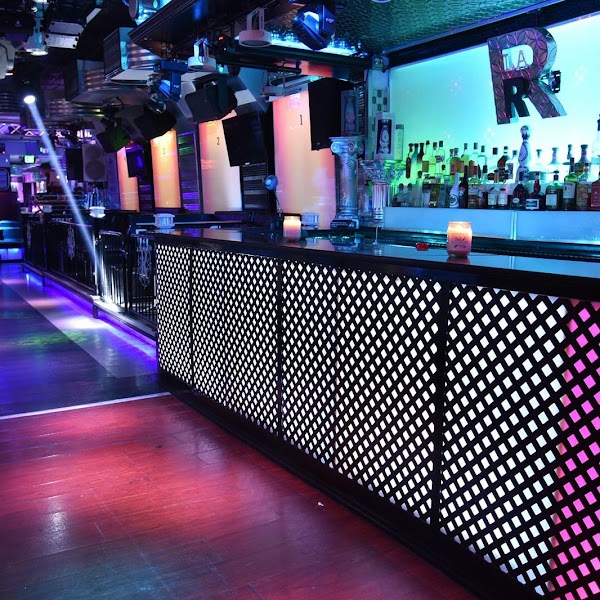 LA REPUBLIKA BAR LOUNGE AND REST.