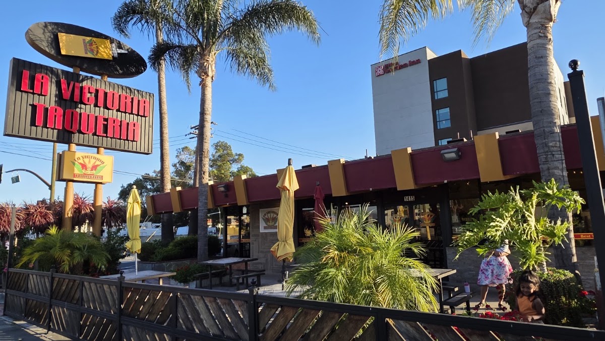 La Victoria Taquería