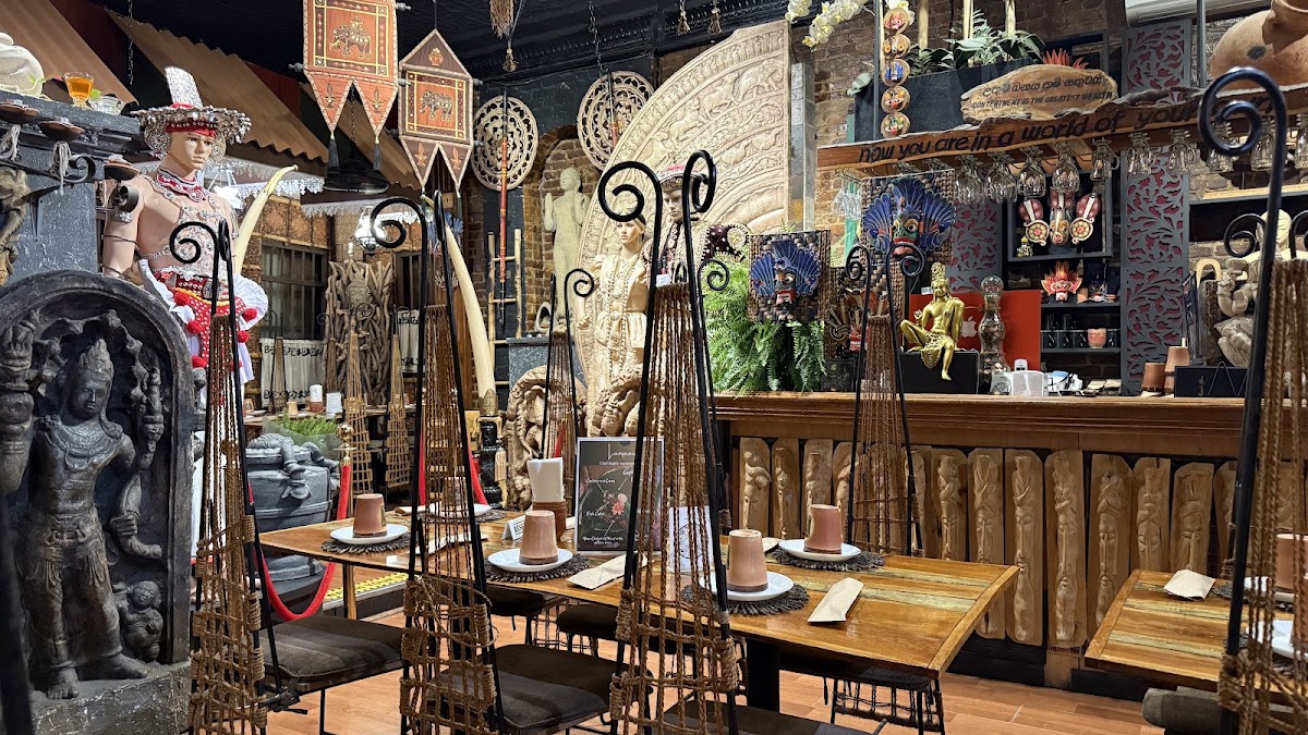 Lakruwana Restaurant