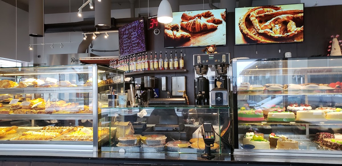 Larsen's Bakery