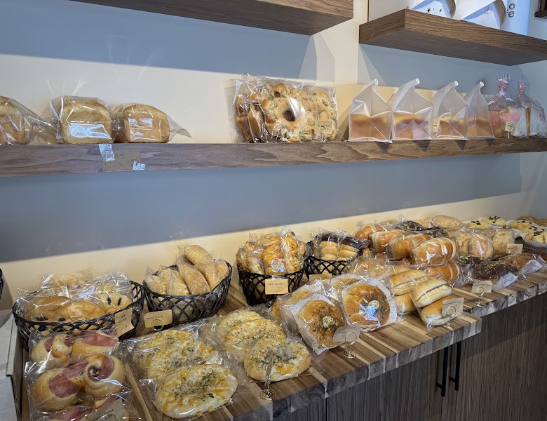 Lazy bakery &cafe