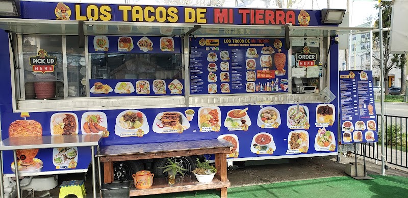 LOS TACOS DE MI TIERRA