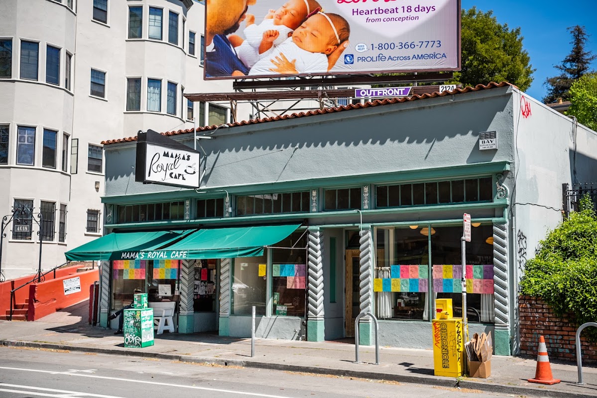 Mama's Royal Cafe