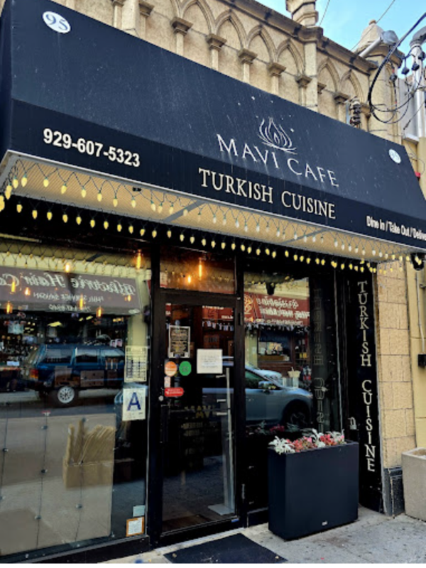Mavi Halal Cafe