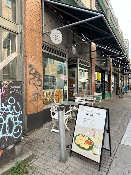Momo Corner